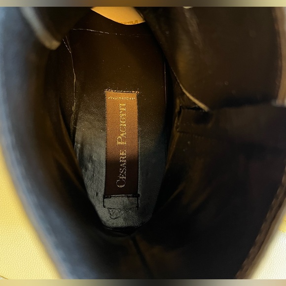 Cesare Paciotti Men's Suede Boots,Size 9 (US Sizing),Color Grey. - Picture 4 of 10